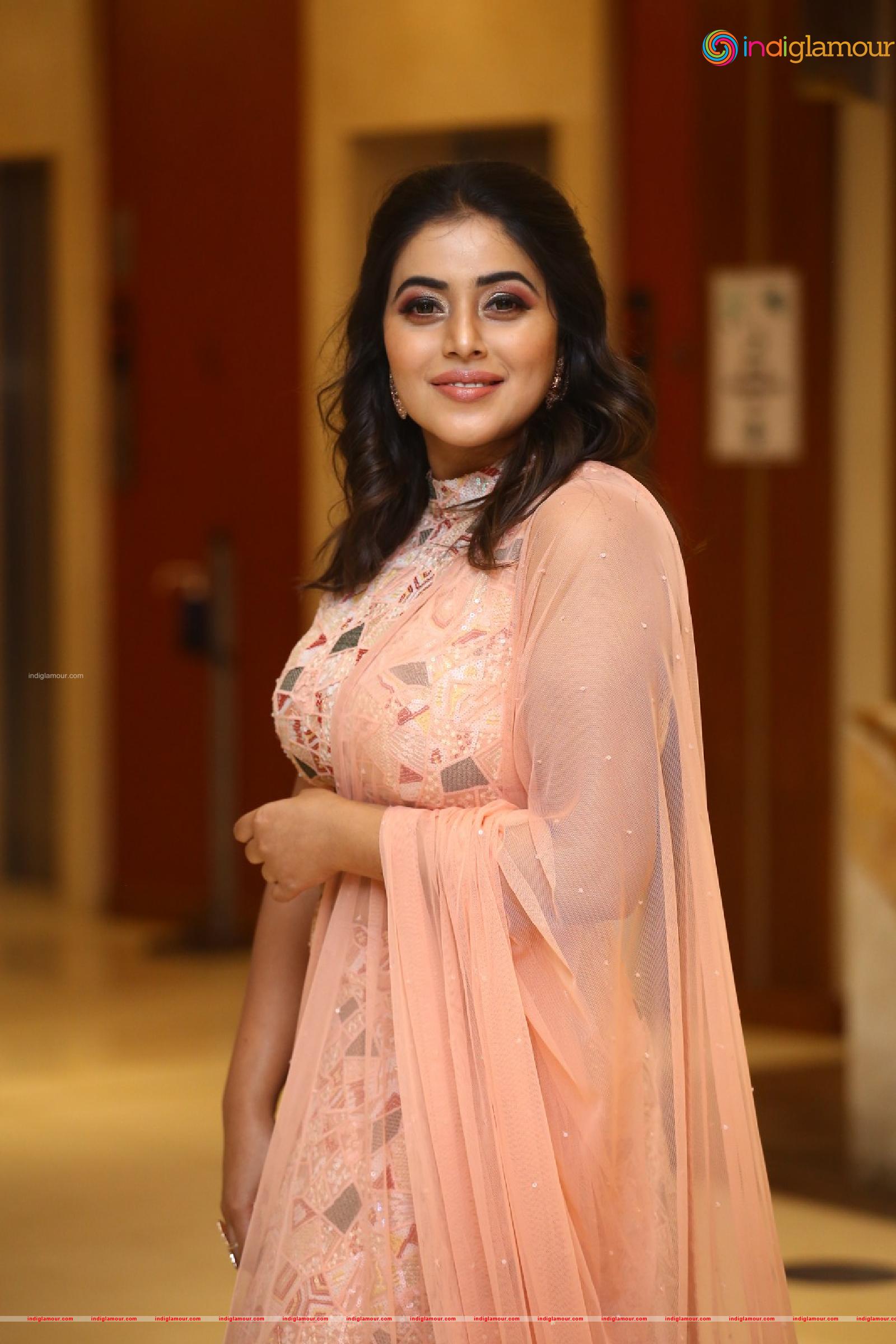 Shamna Kasim Actress hd photo