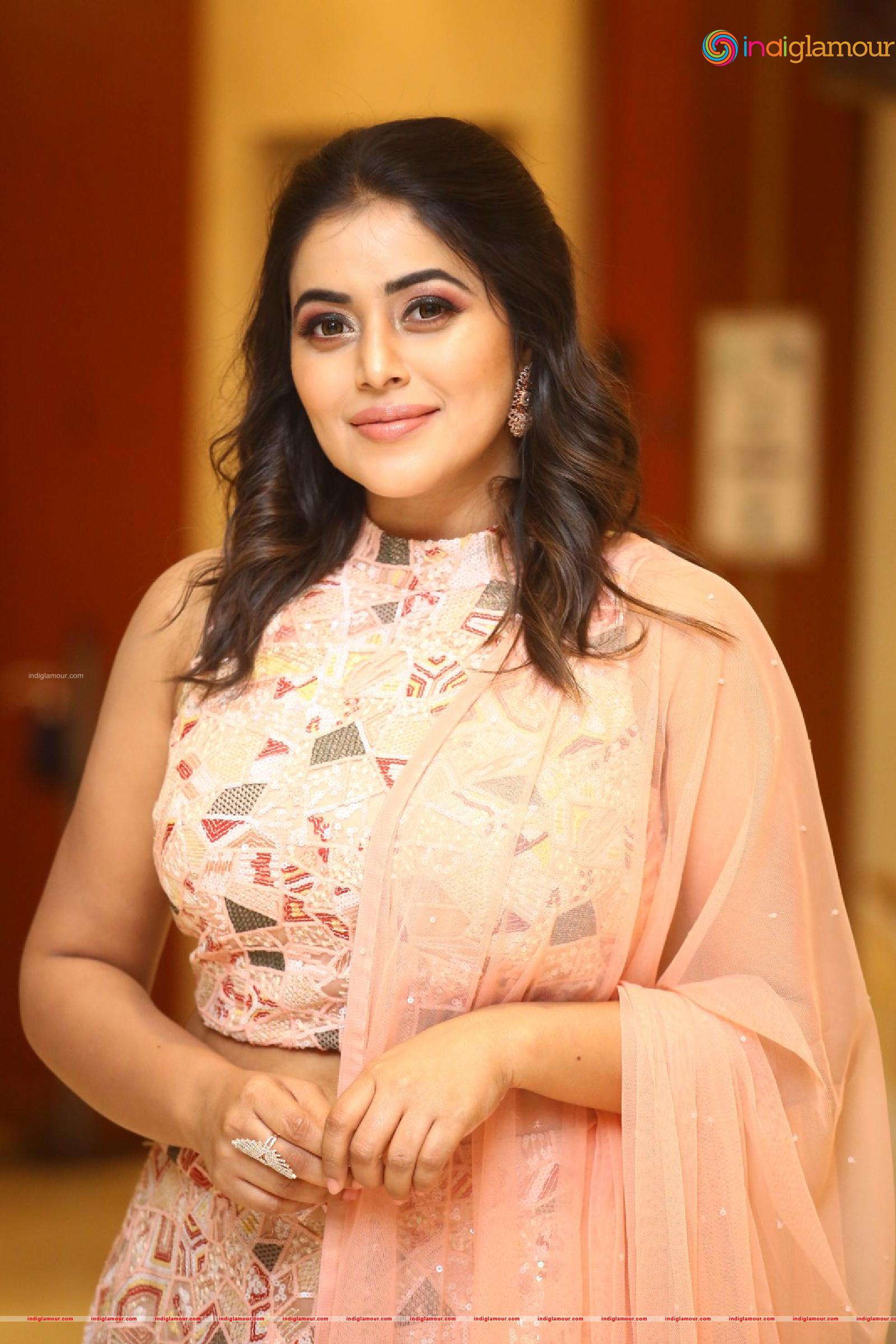Shamna Kasim Actress hd photo