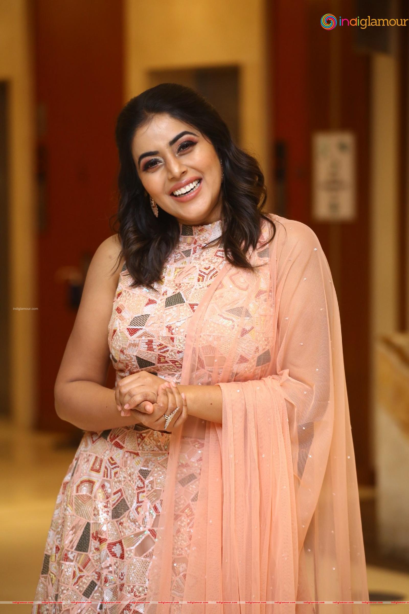 Shamna Kasim Actress hd photo