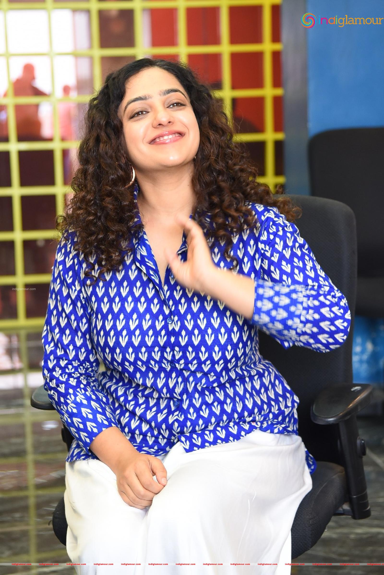 Nithya Menen Actress hd photo