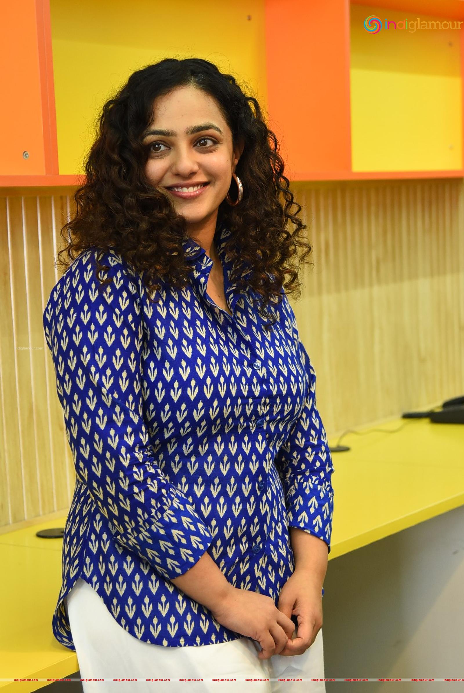 Nithya Menen Actress hd photo