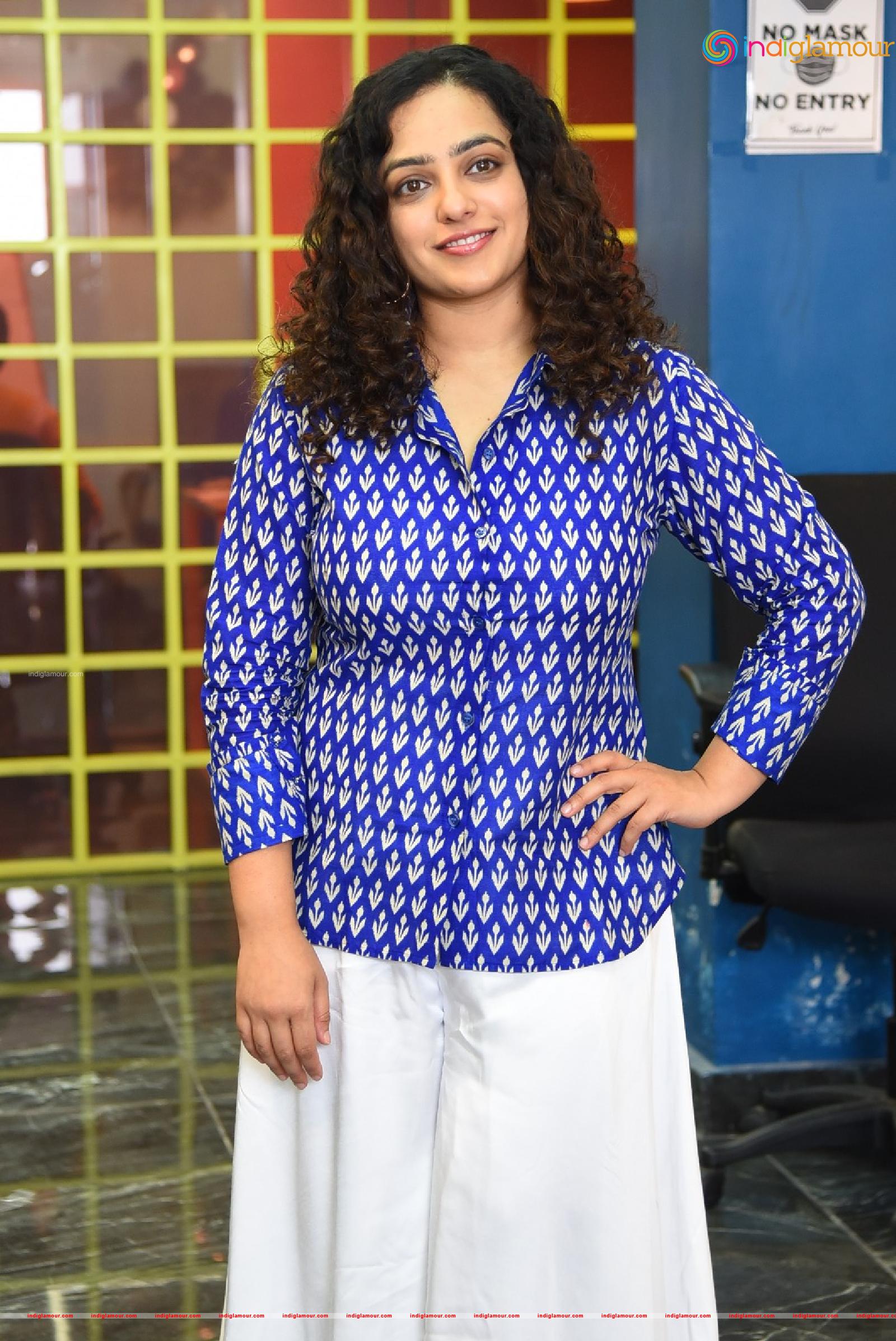 Nithya Menen Actress hd photo