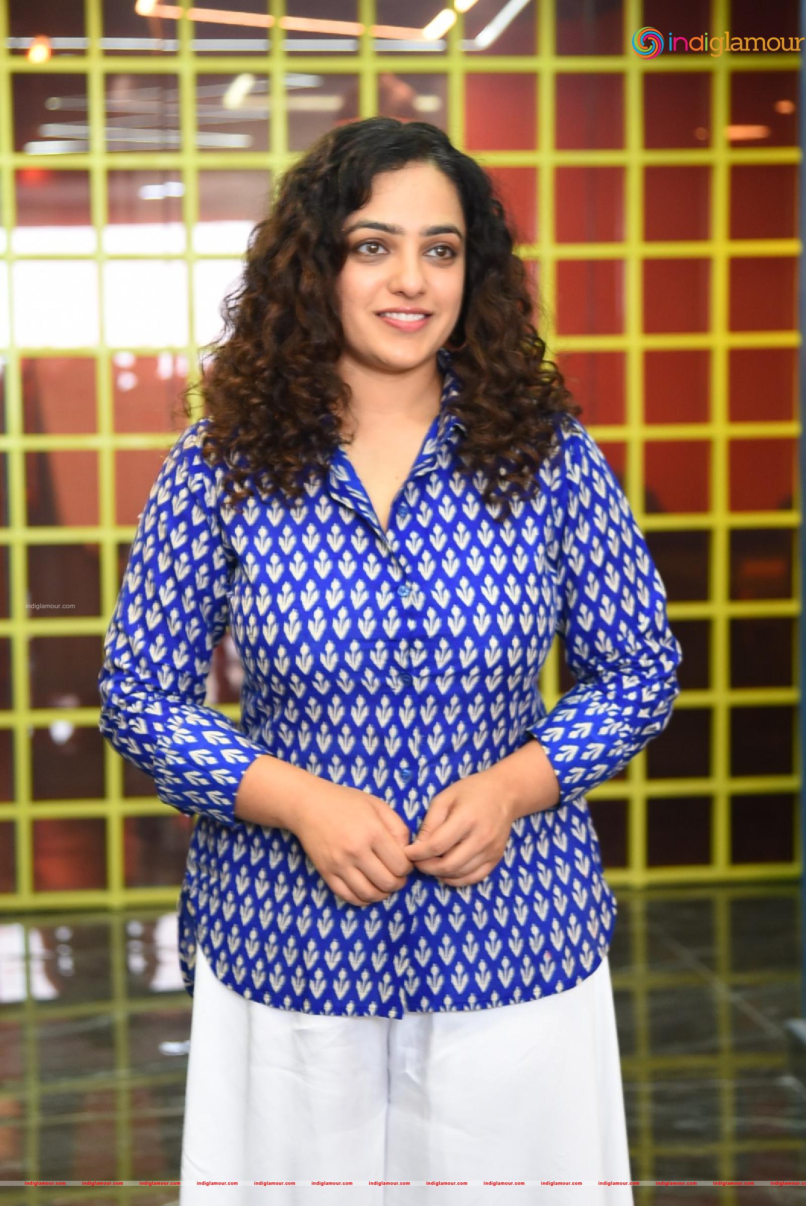 Nithya Menen Actress hd photo