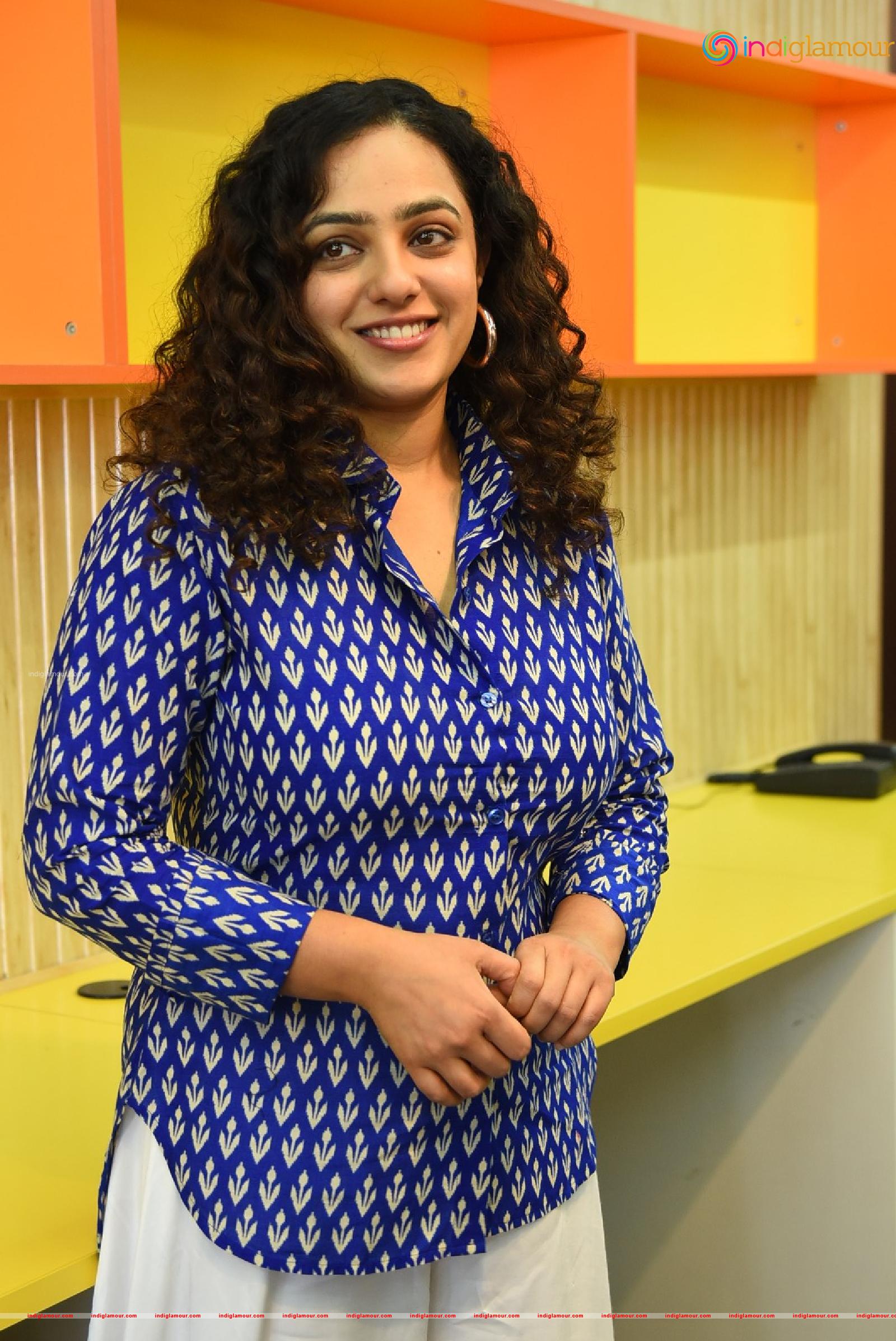 Nithya Menen Actress hd photo