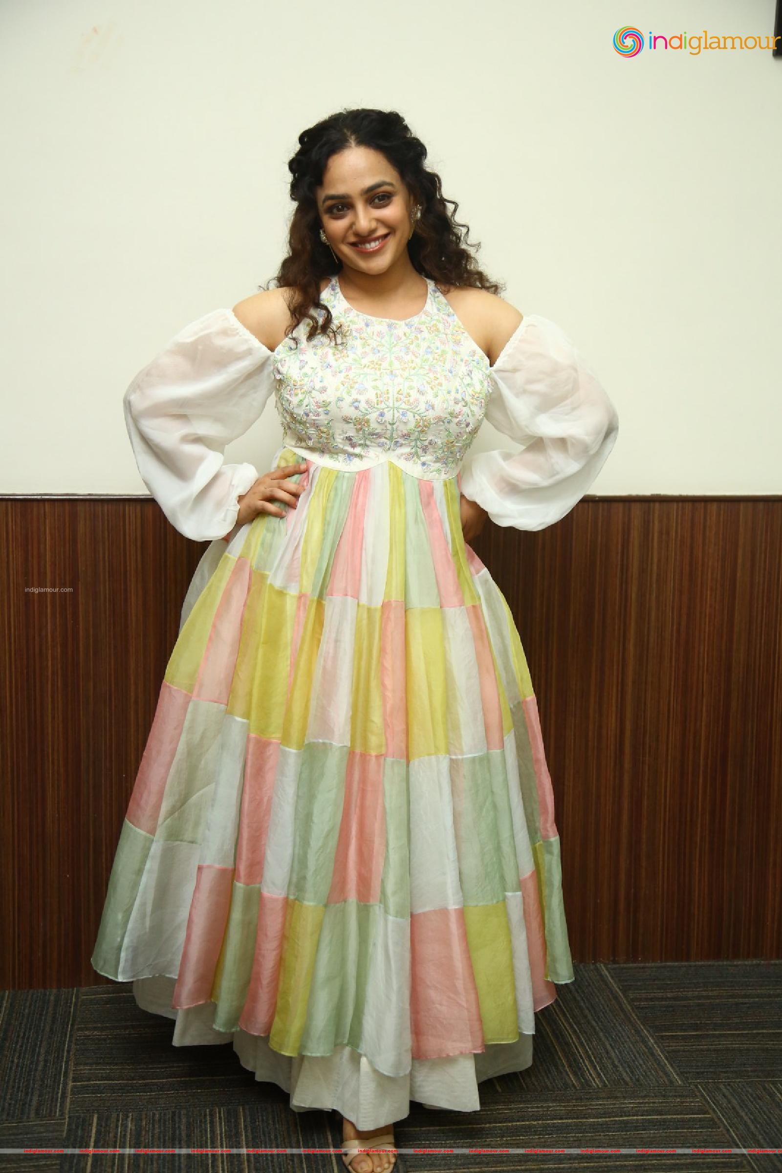 Nithya Menen Actress hd photo