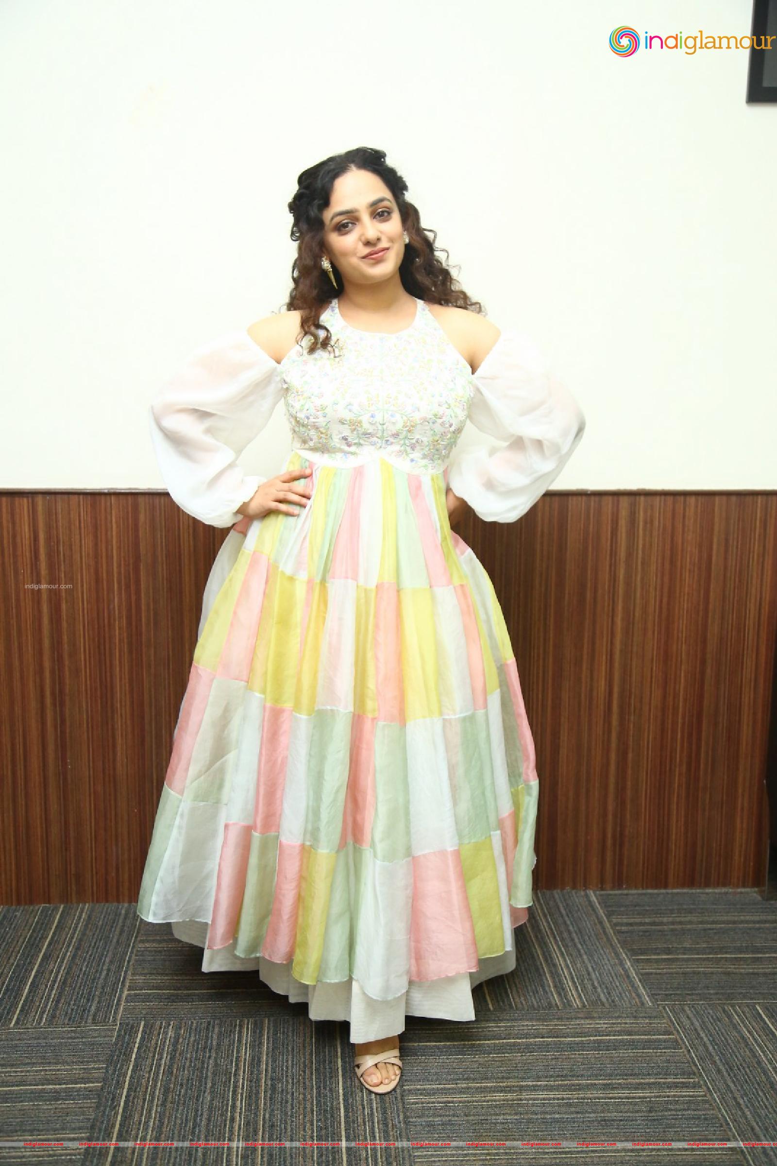Nithya Menen Actress hd photo