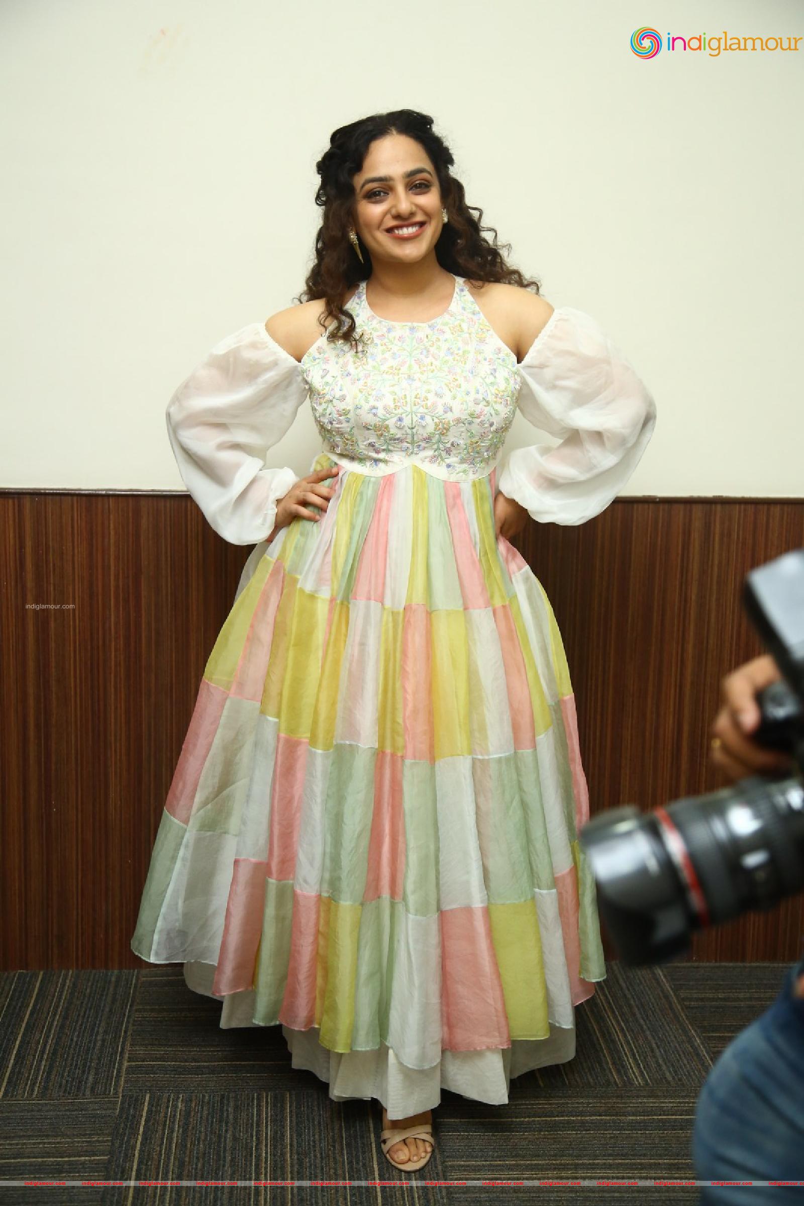 Nithya Menen Actress hd photo