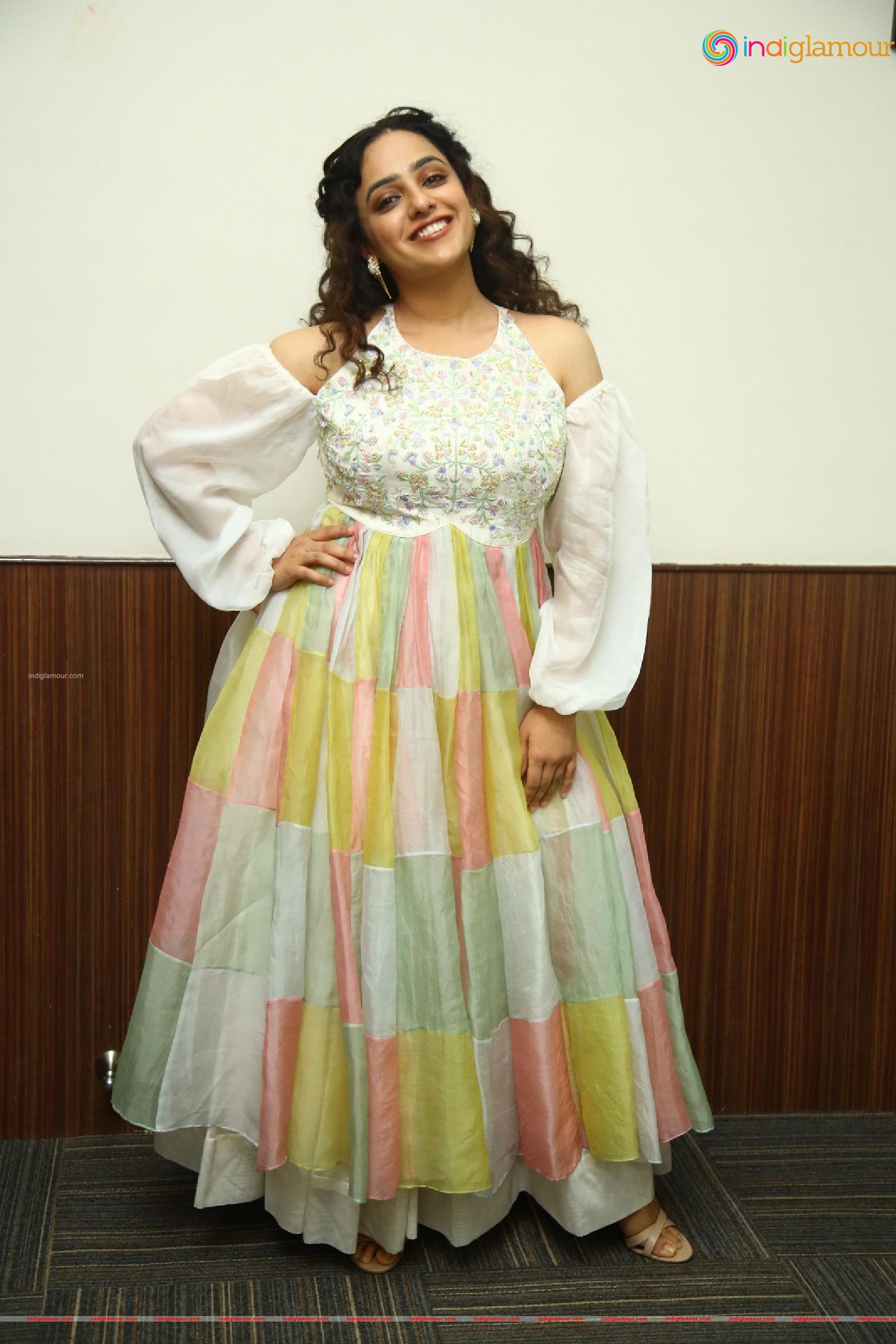 Nithya Menen Actress hd photo