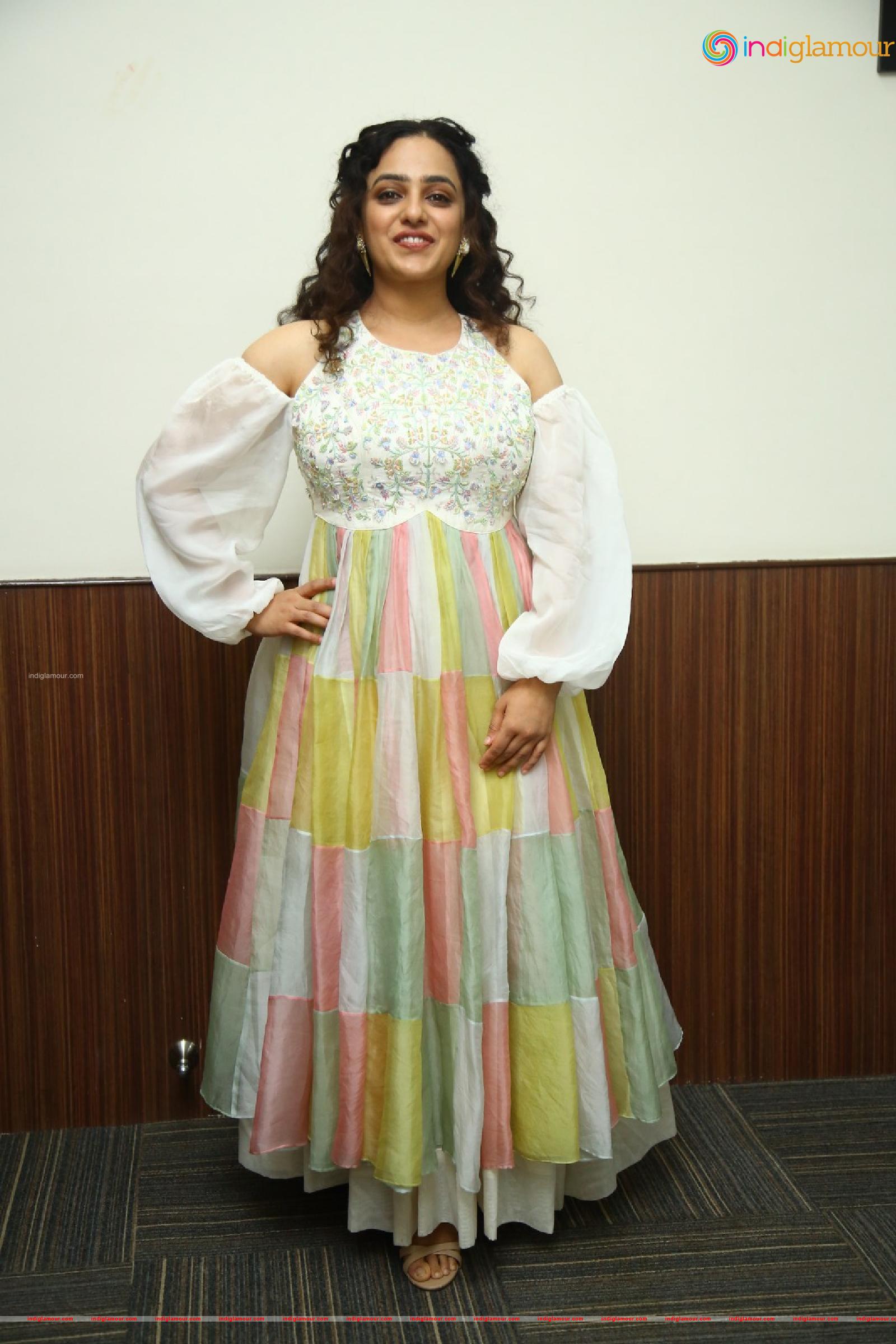 Nithya Menen Actress hd photo