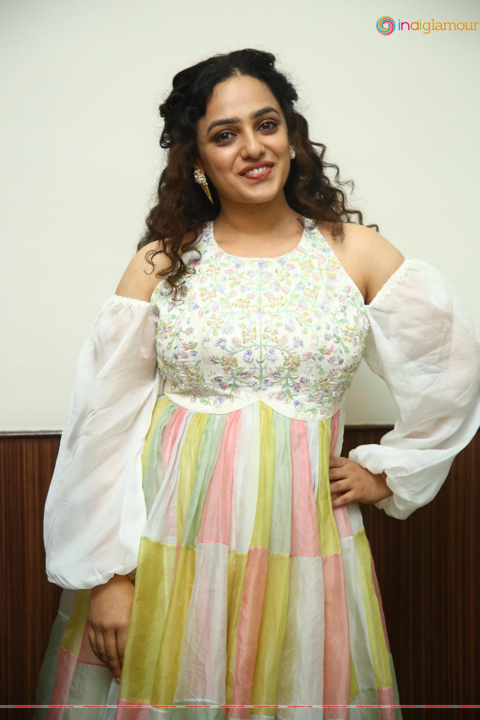Nithya Menen Actress hd photo