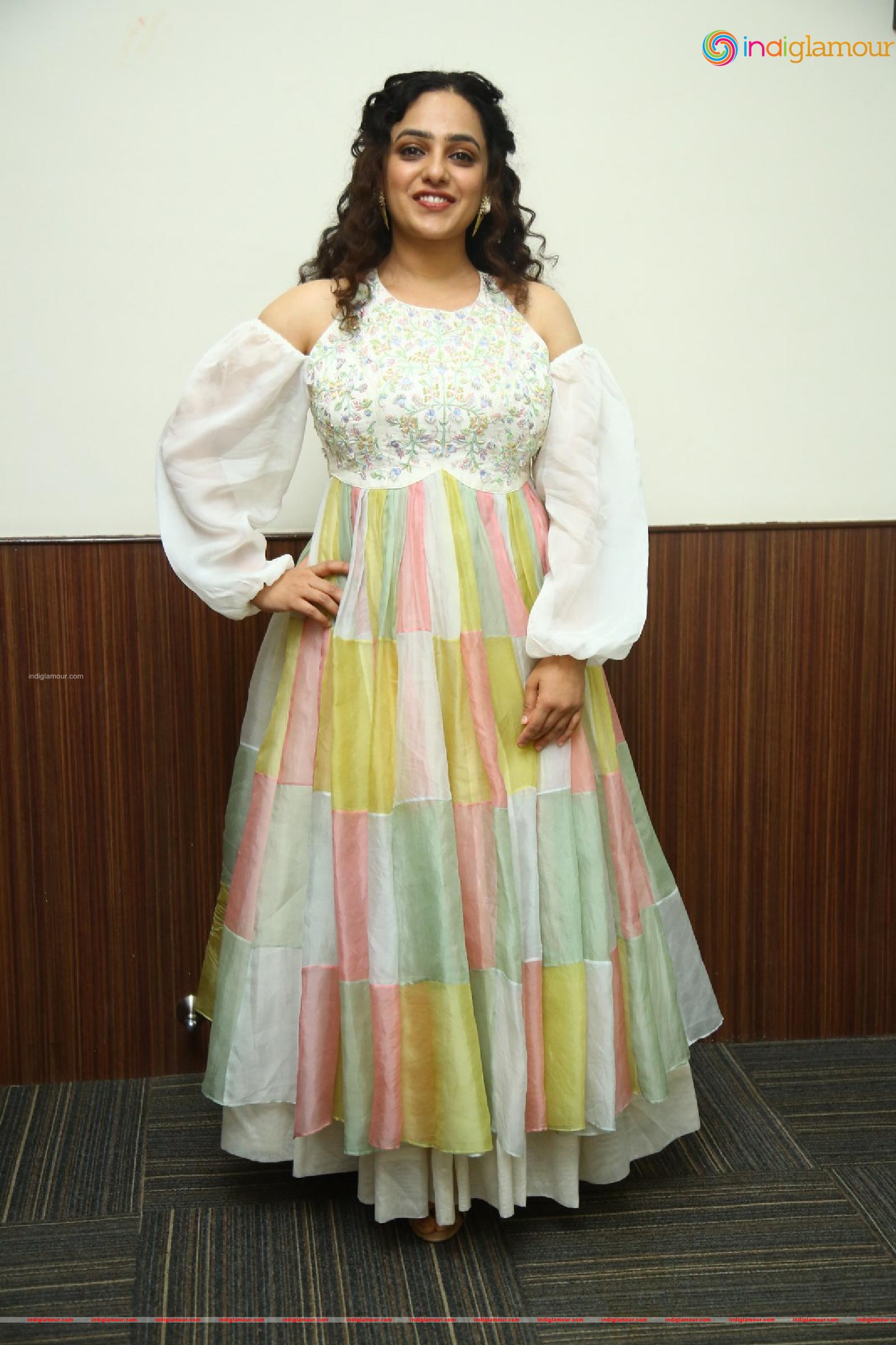 Nithya Menen Actress hd photo