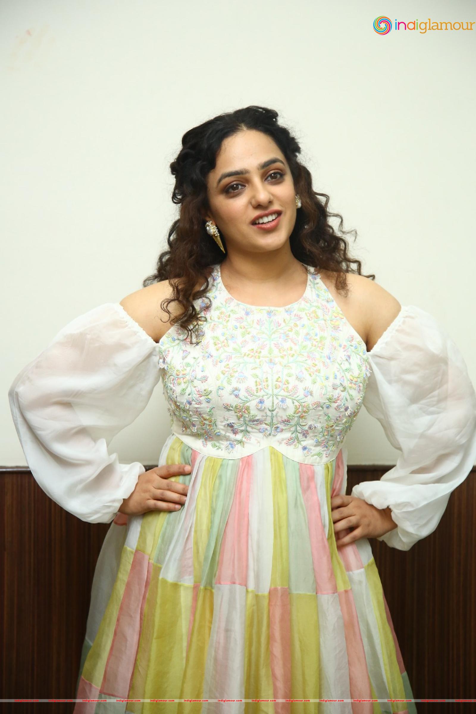 Nithya Menen Actress hd photo