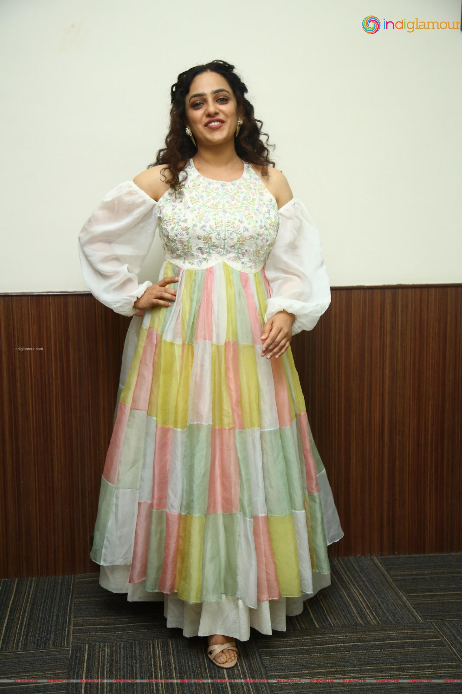 Nithya Menen Actress hd photo