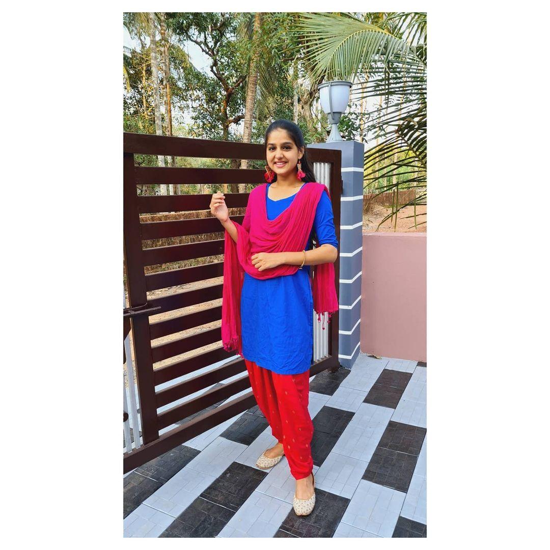 Anaswara Rajan Actress hd photo