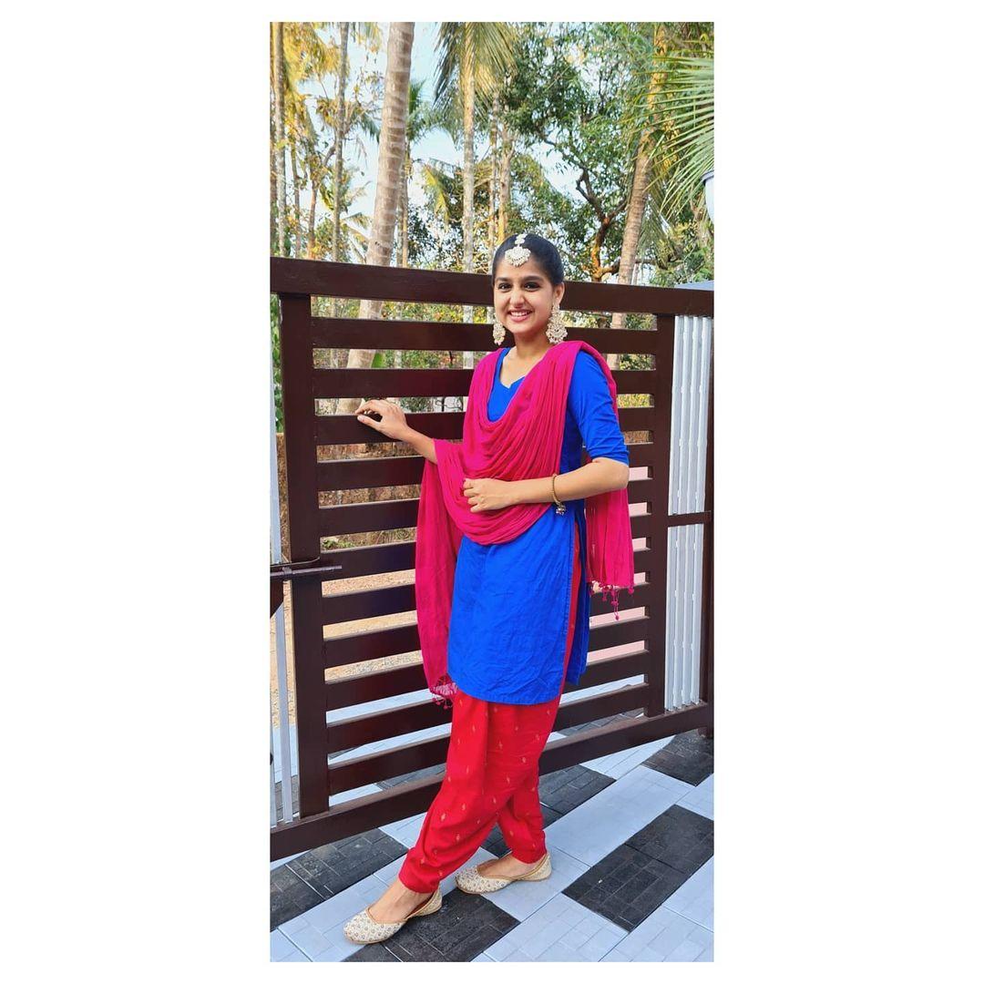 Anaswara Rajan Actress hd photo