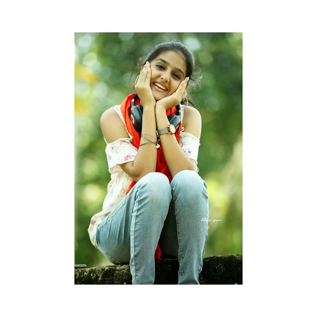 Anaswara Rajan Actress hd photo