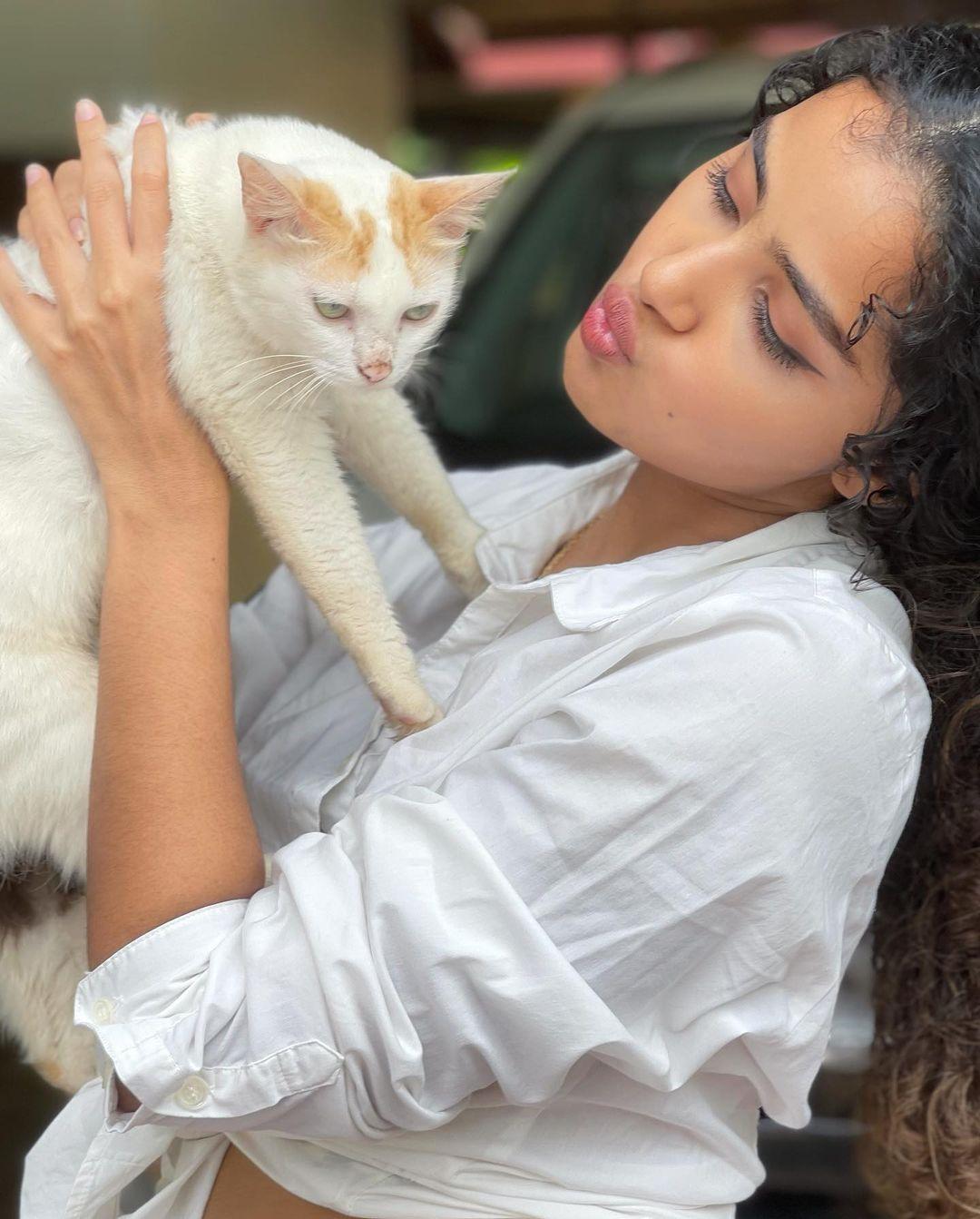 Anupama Parameswaran Actress hd photo