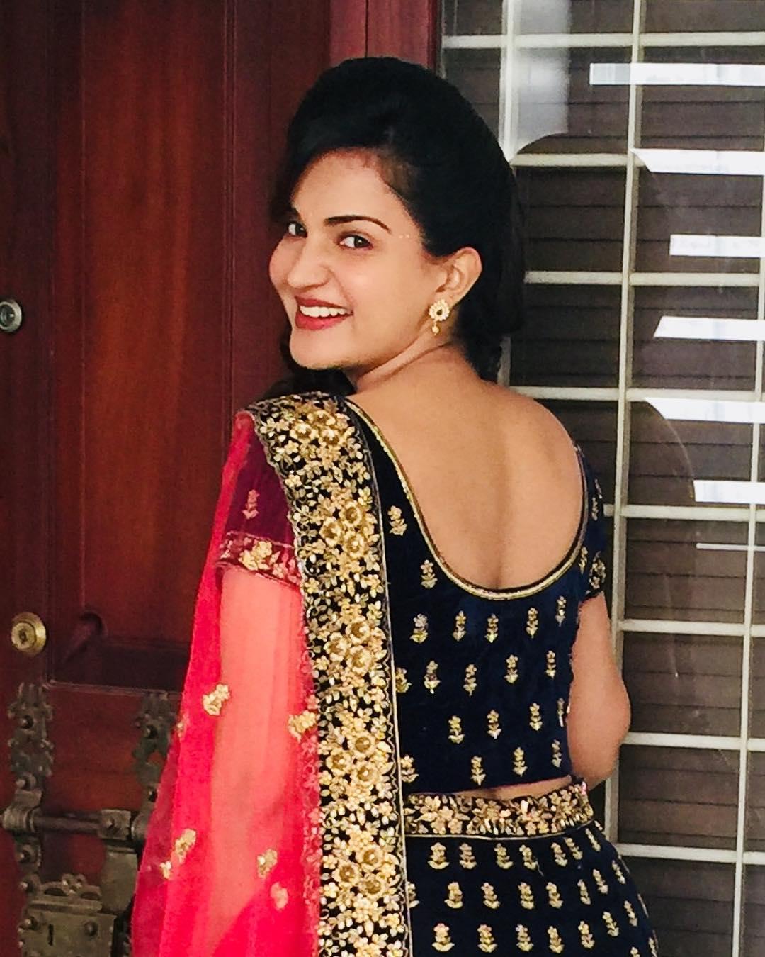 Honey Rose Actress hd photo