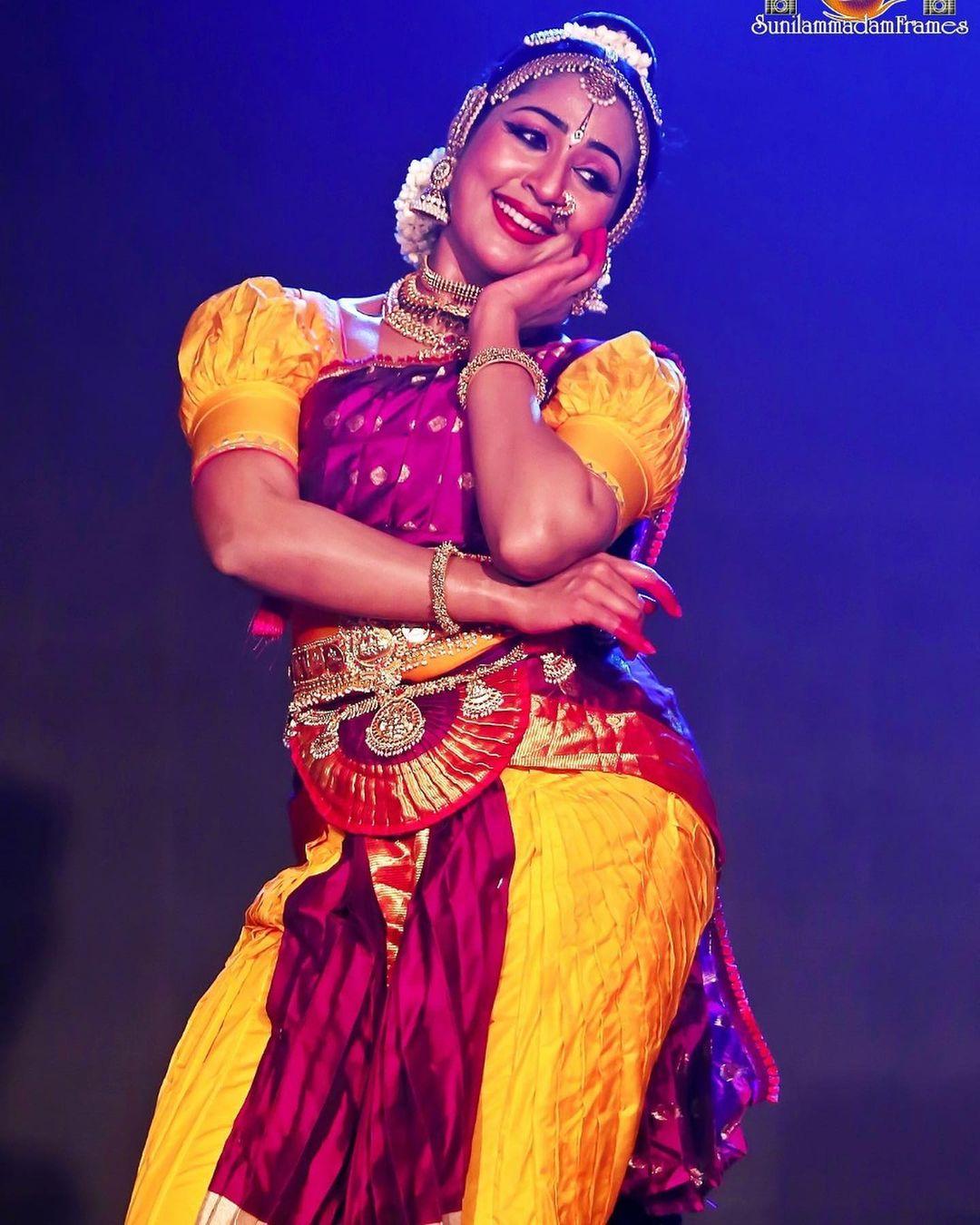 Navya Nair Actress hd photo