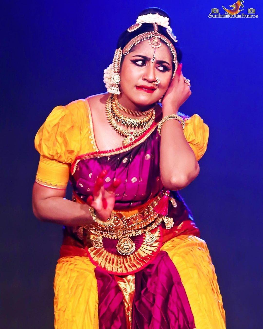 Navya Nair Actress hd photo