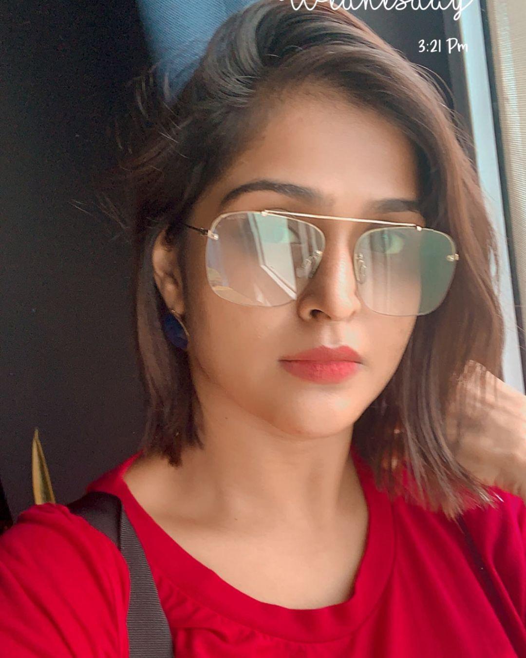 Ramya Nambessan Actress hd photo