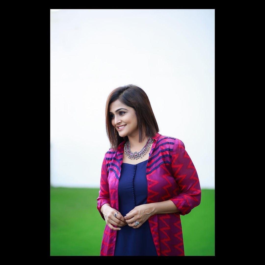 Ramya Nambessan Actress hd photo