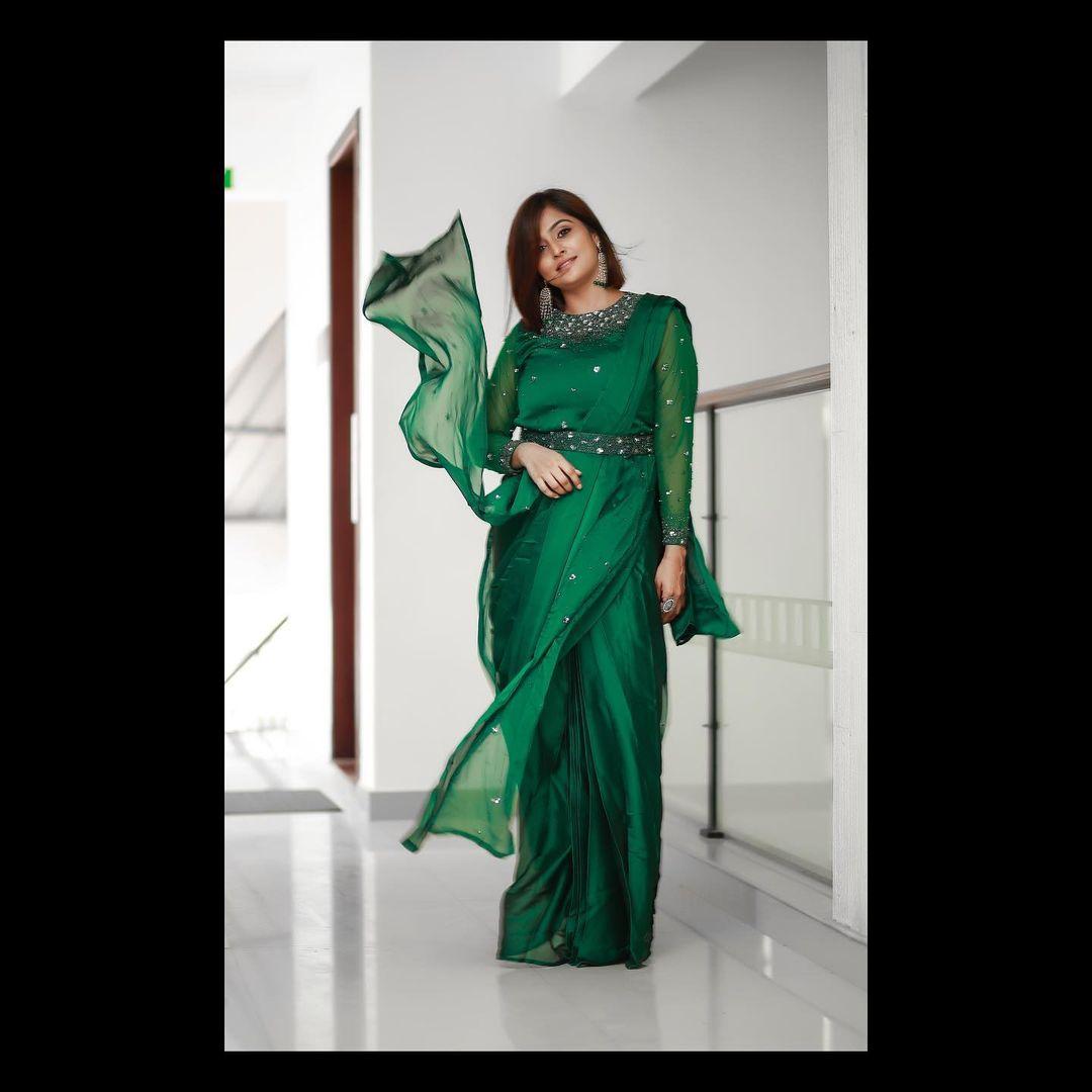 Ramya Nambessan Actress hd photo