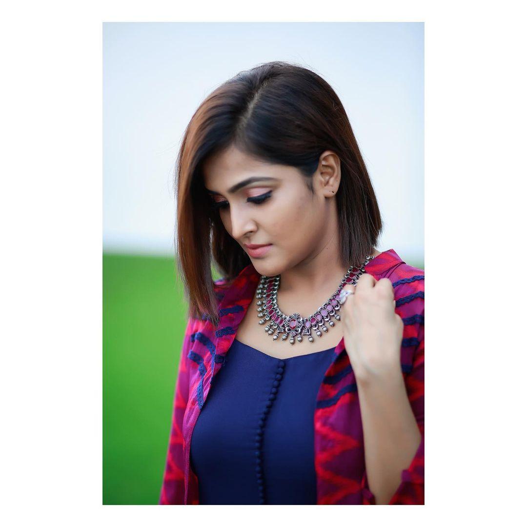 Ramya Nambessan Actress hd photo