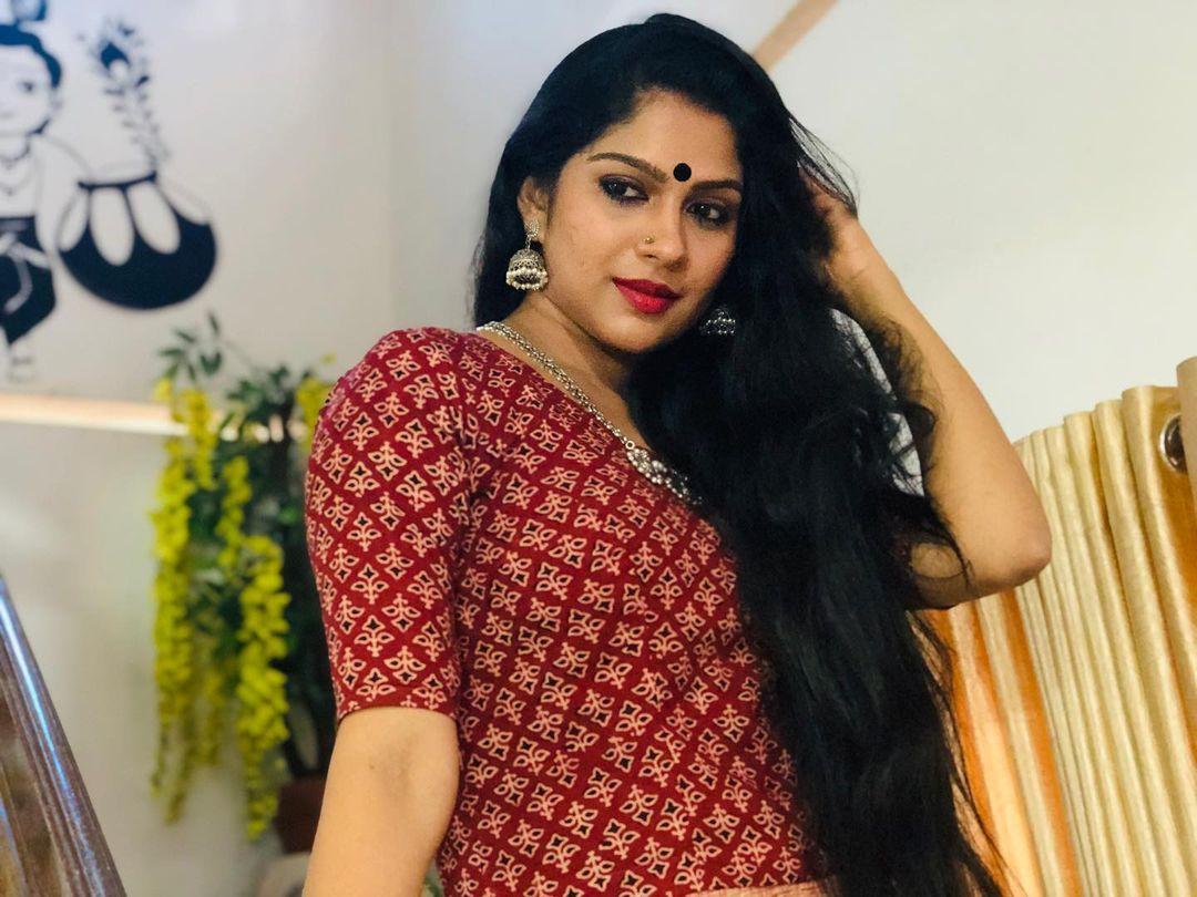Swasika Actress hd photo