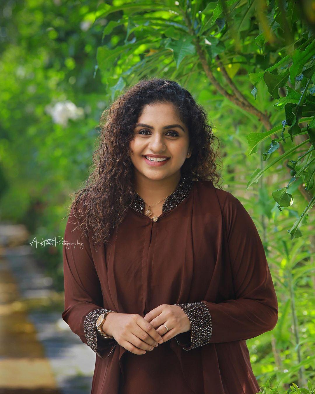 Noorin Shereef Actress hd photo