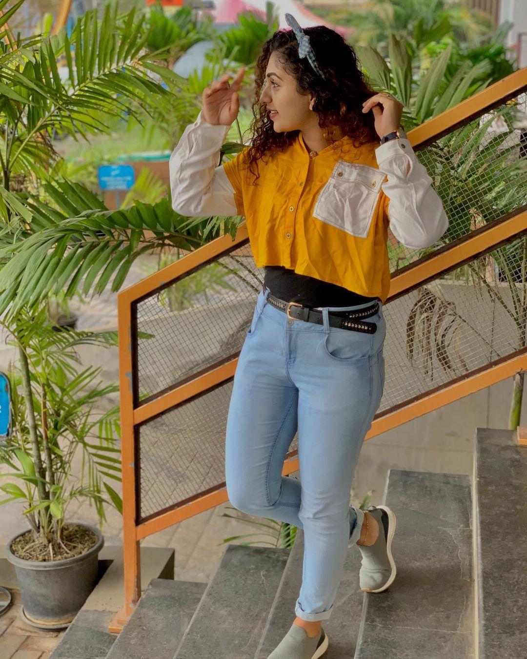 Noorin Shereef Actress hd photo