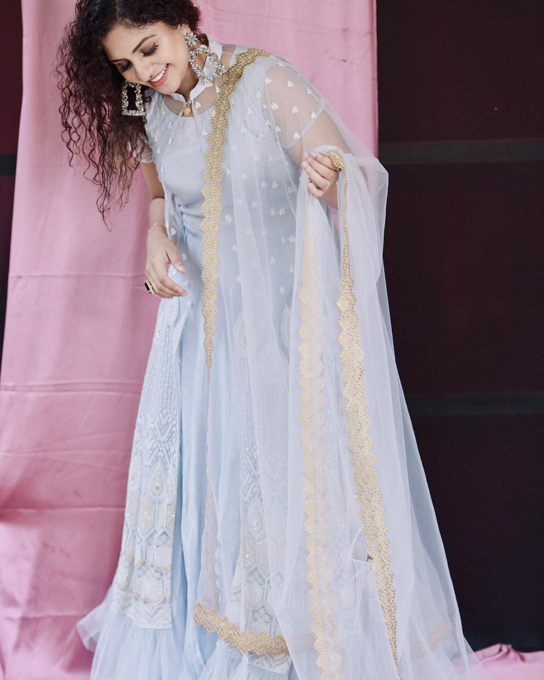 Noorin Shereef Actress hd photo