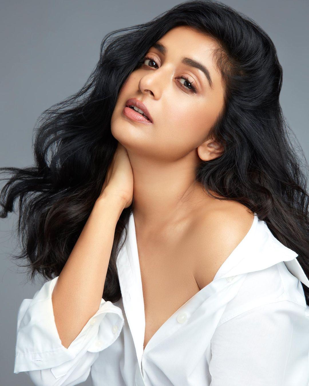 Meera Jasmine Actress hd photo