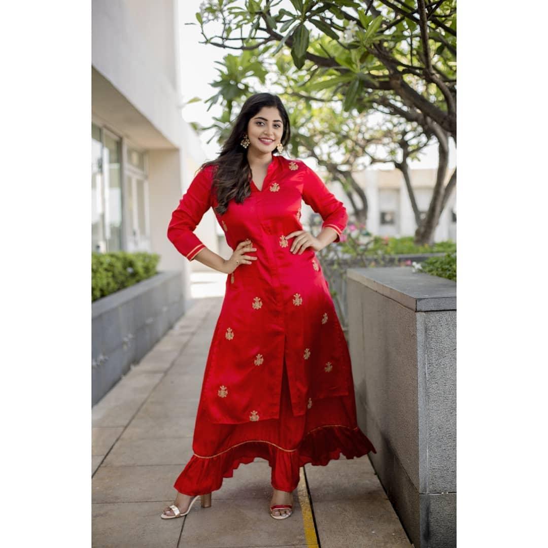Manjima Mohan Actress hd photo
