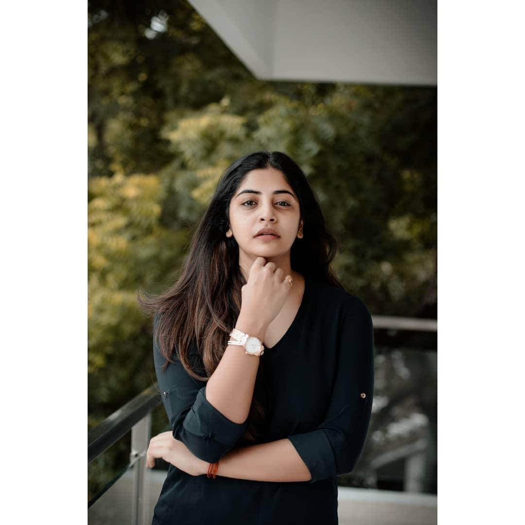 Manjima Mohan Actress hd photo