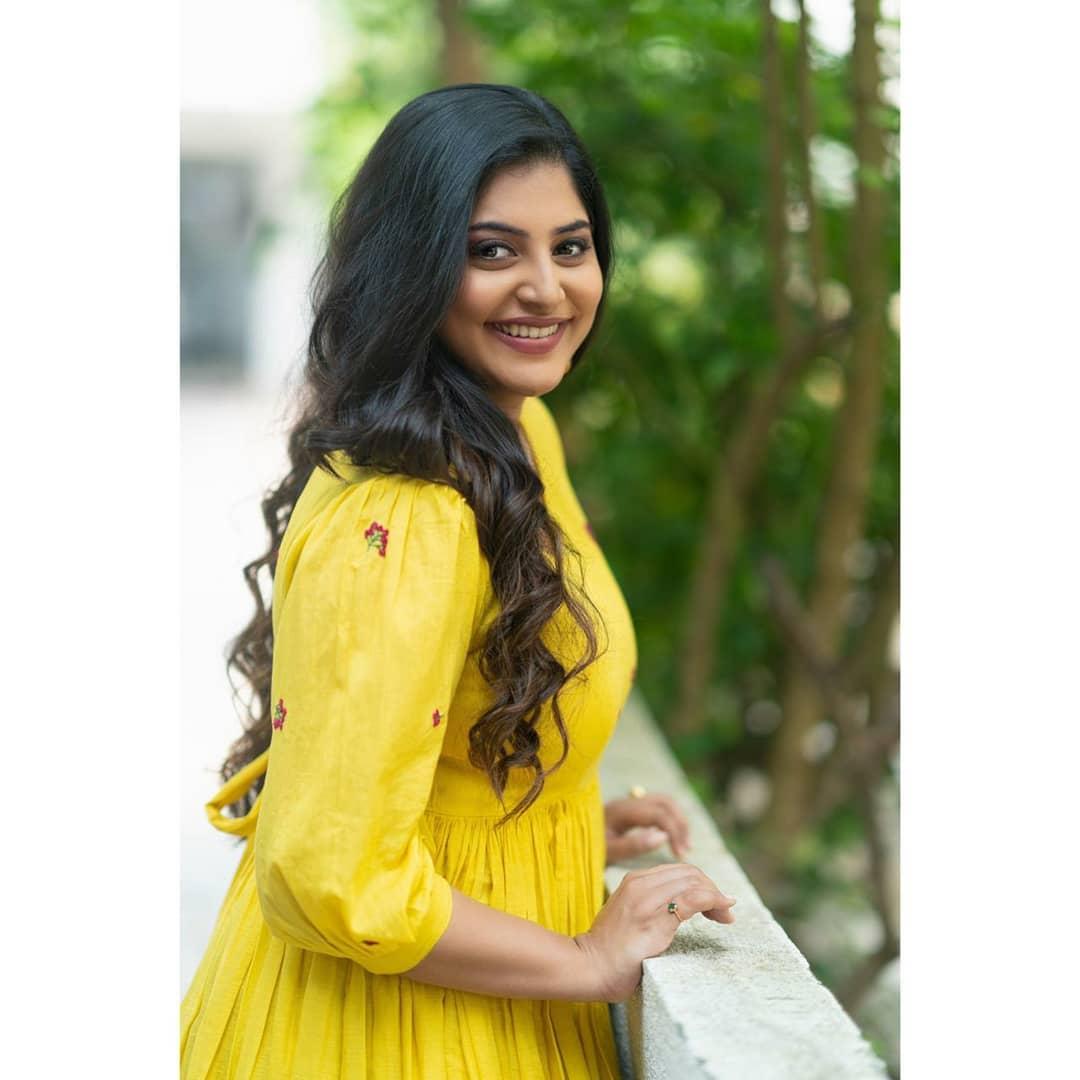 Manjima Mohan Actress hd photo