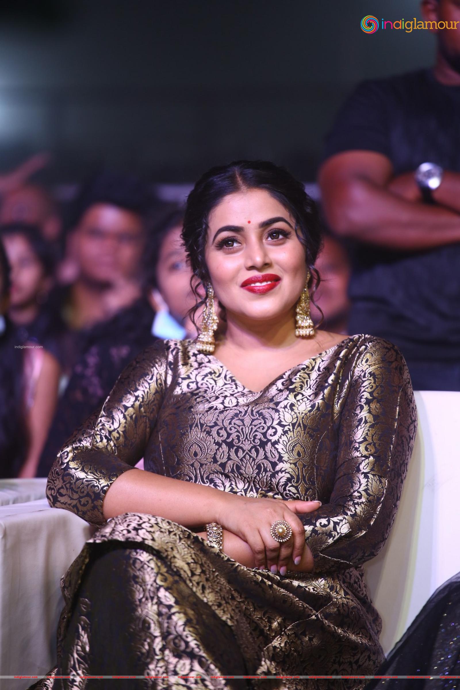 Shamna Kasim Actress hd photo