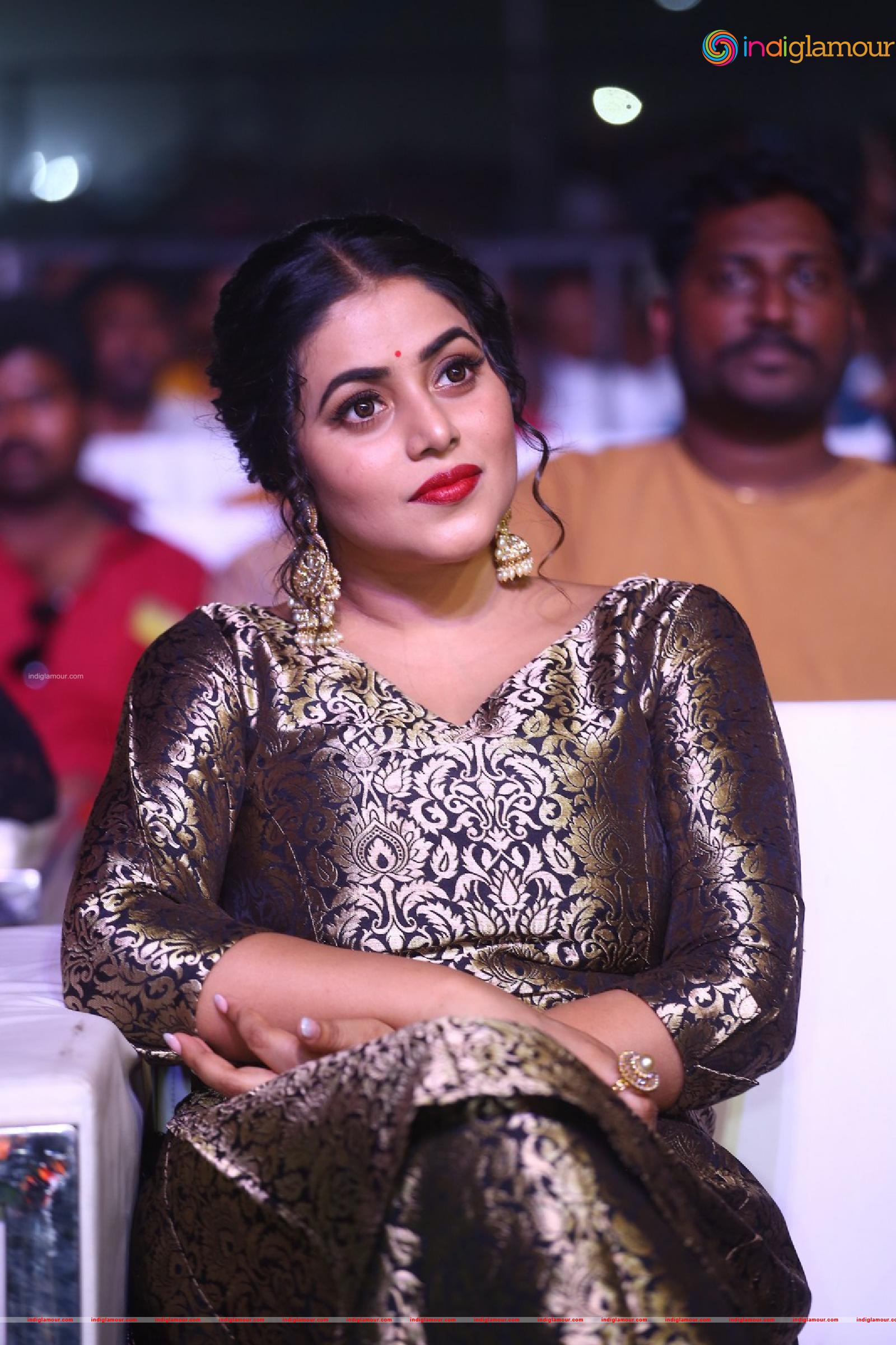 Shamna Kasim Actress hd photo