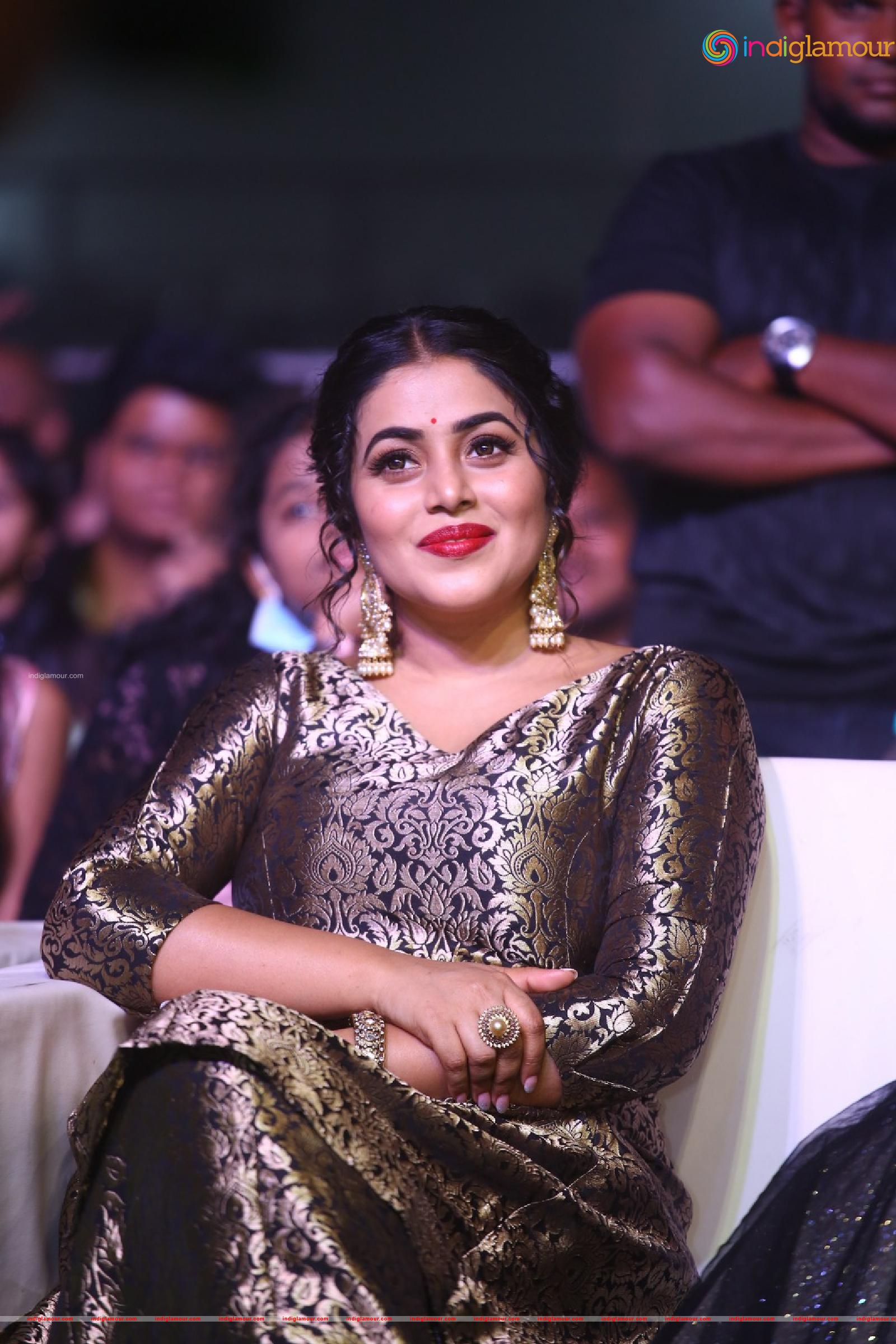 Shamna Kasim Actress hd photo