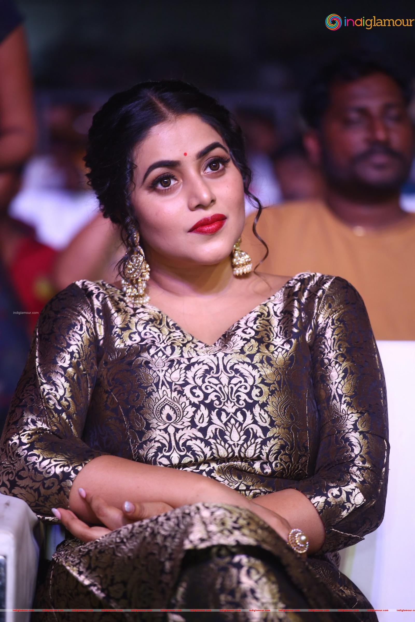 Shamna Kasim Actress hd photo