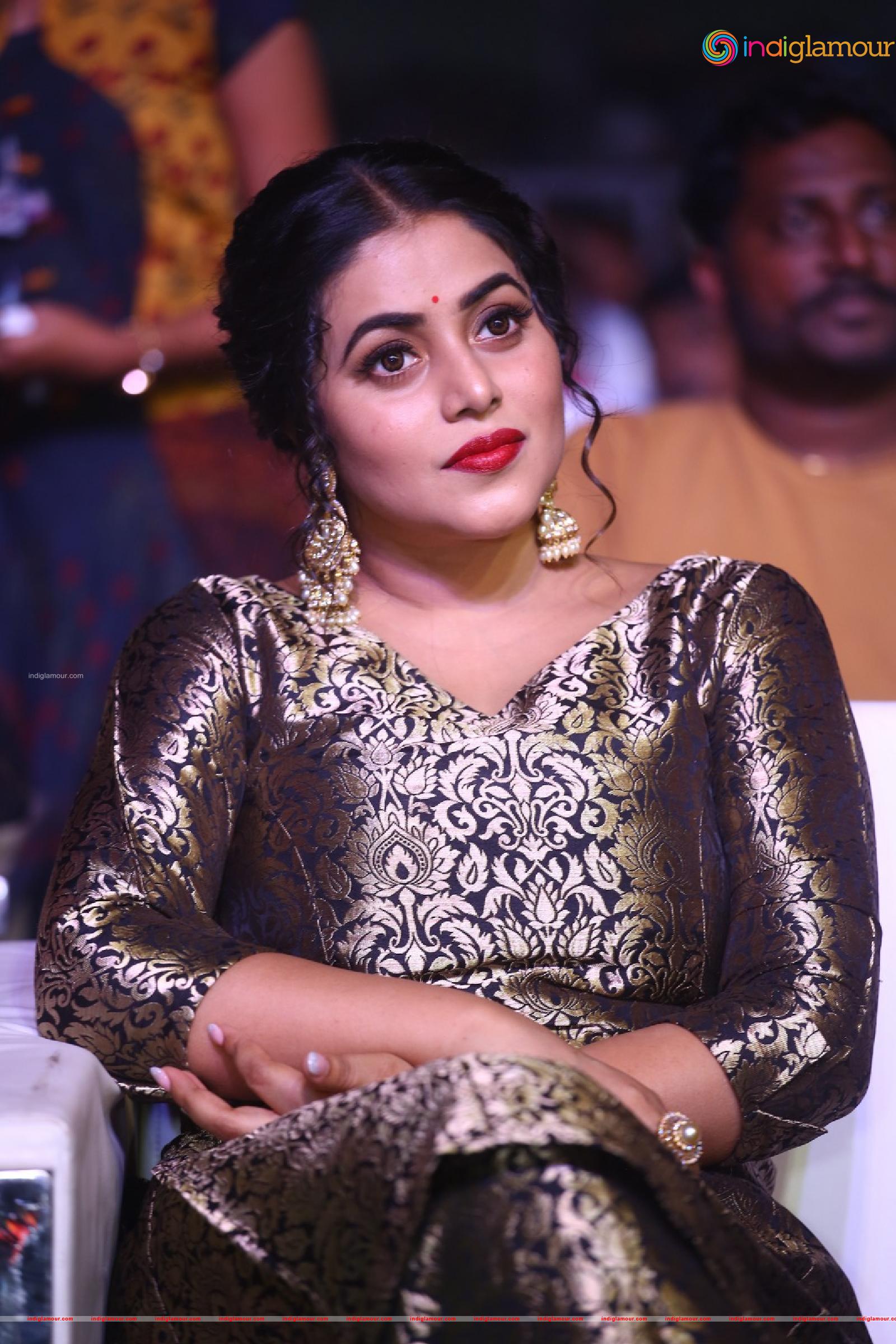 Shamna Kasim Actress hd photo