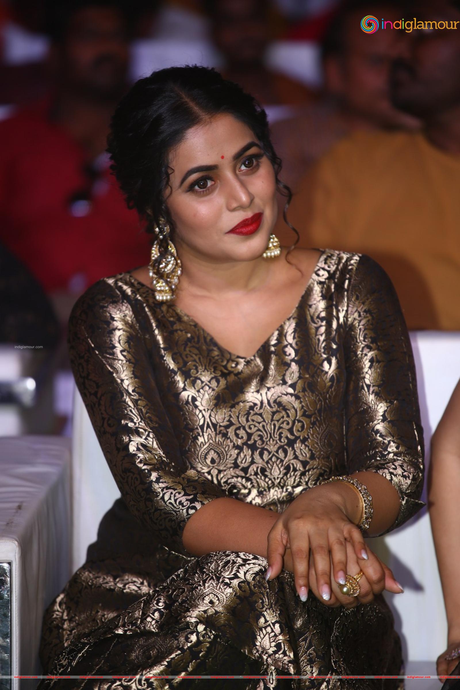 Shamna Kasim Actress hd photo