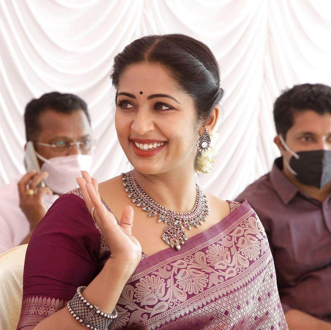 Navya Nair Actress hd photo