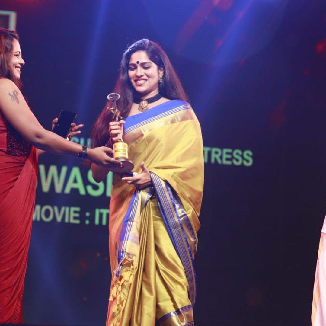 Swasika Actress hd photo