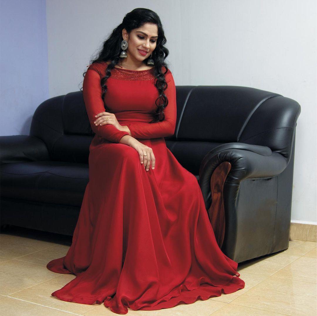 Swasika Actress hd photo