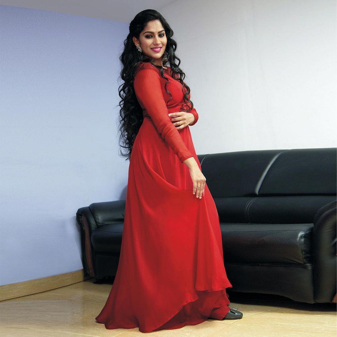 Swasika Actress hd photo