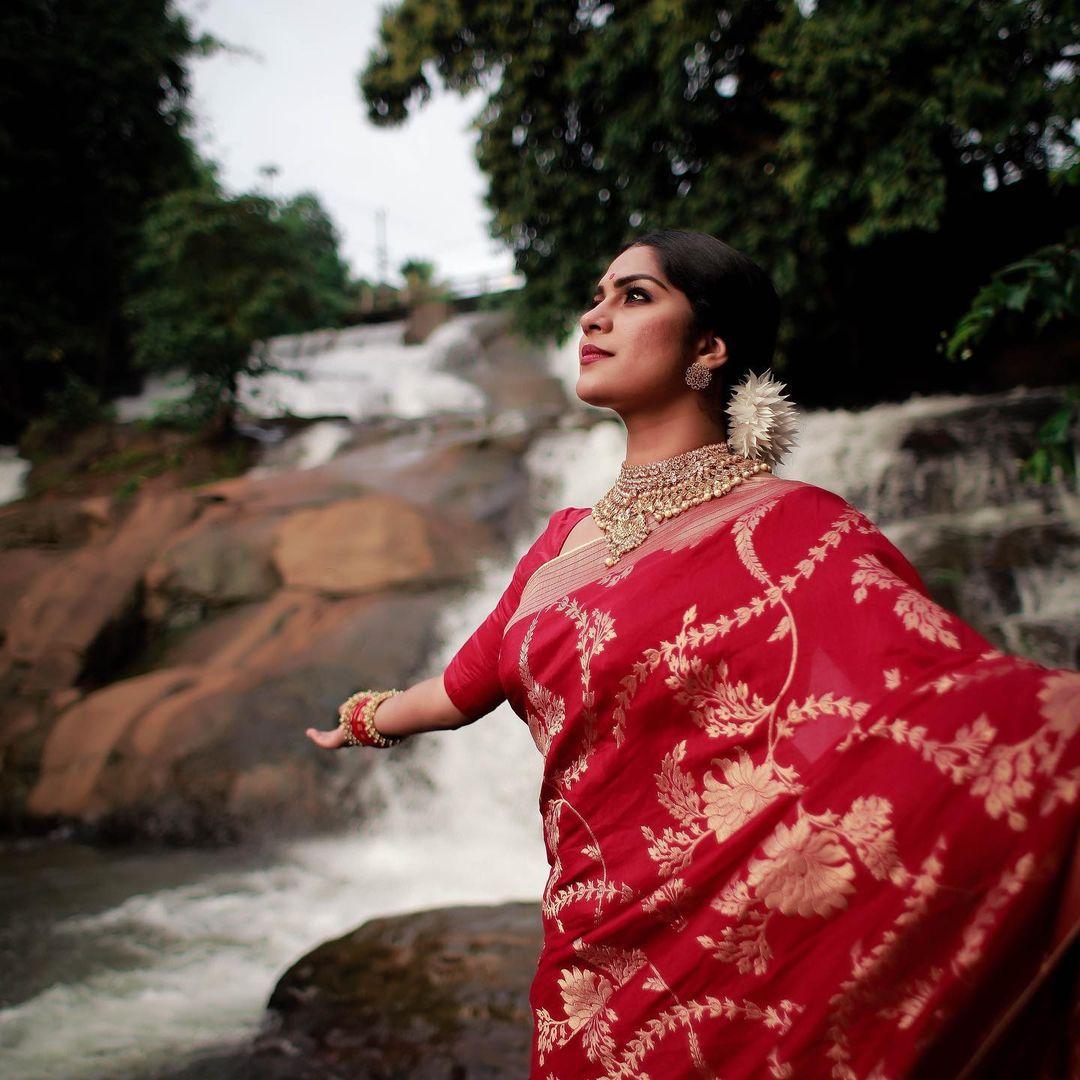 Swasika Actress hd photo