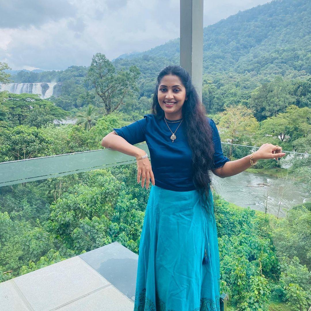 Navya Nair Actress hd photo