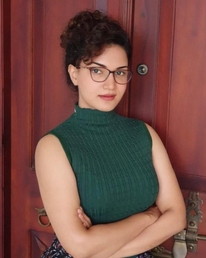 Honey Rose Actress hd photo