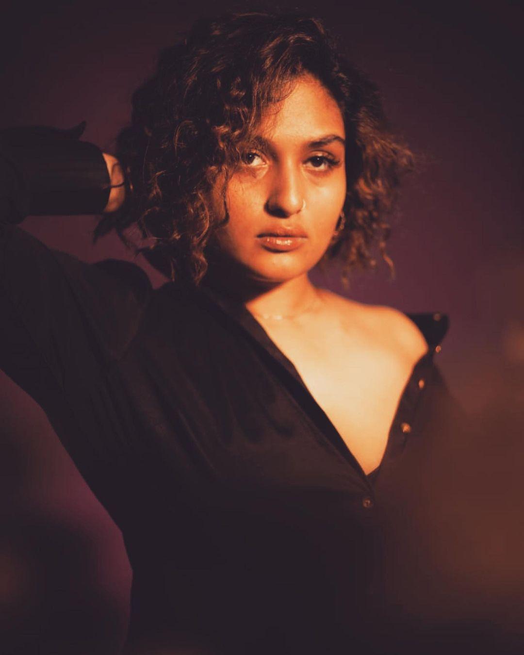 Prayaga Martin Actress hd photo